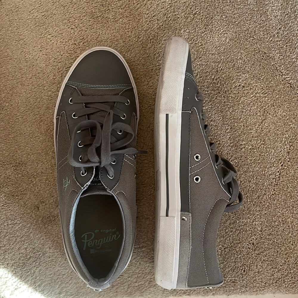 Men’s 10 Gray Original Penguin sneakers